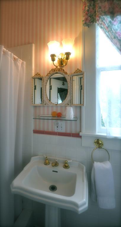 Lion And The Rose Victorian Guest House Portland Luaran gambar